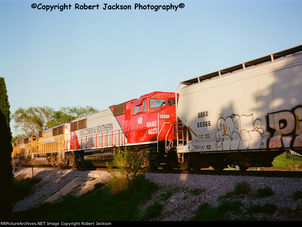 WAMX 6023